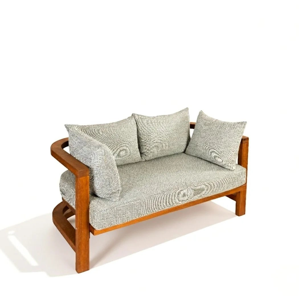 Likya Loveseat